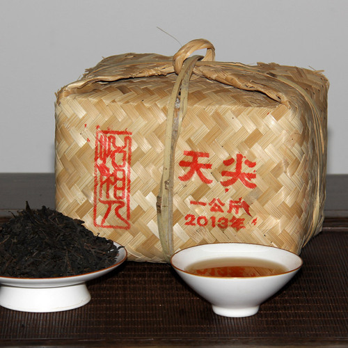 形容藏茶(藏茶之旅（八）：雅安荥经的黑砂与茶文化)