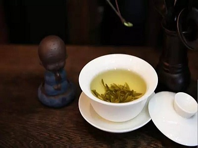 高端黄茶(“秦巴”黄茶：控量提质，走品牌高端化路线)